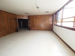 Local Comercial a Font dels Capellans - Sagrada Familia
