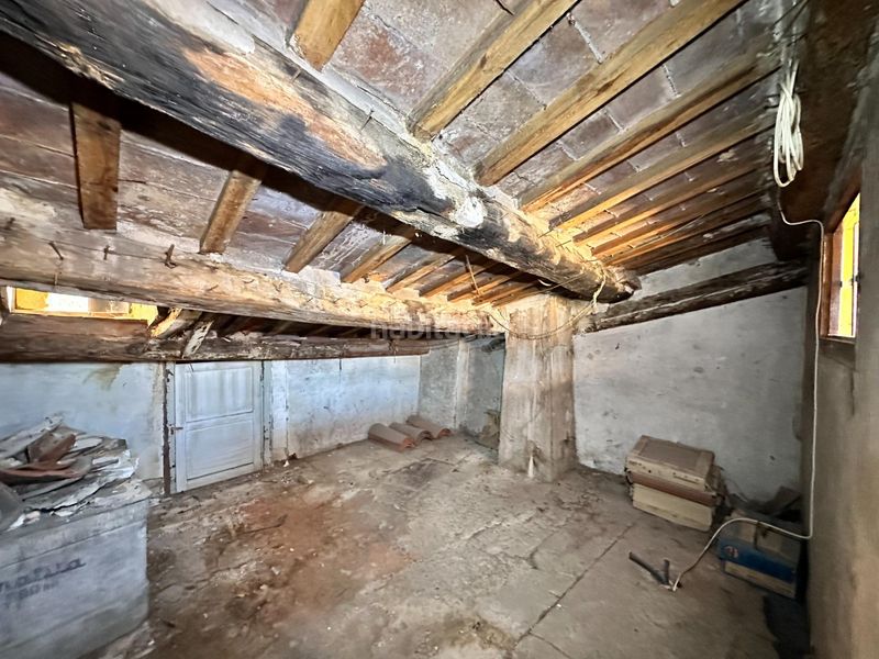 Foto a236047c-b317-41f0-81b2-55099101780e. Casa adossada amb aparcament a Berga