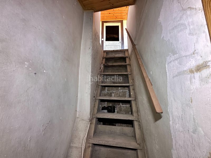 Foto bc558c07-88dd-4fe1-a49c-724b938ce729. Casa adossada amb aparcament a Berga