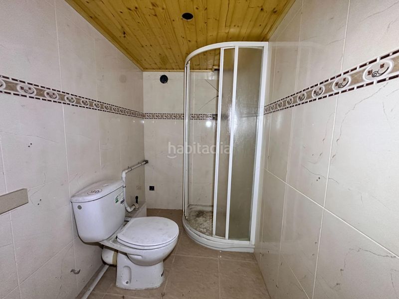Foto fe0ca335-9d90-4142-a783-574e0e280440. Casa adossada amb aparcament a Berga