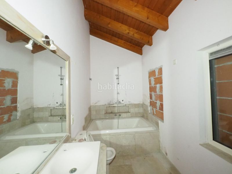 Foto c3e68f27-db02-4a28-b22c-ecf86e4efbf5. Casa amb aparcament piscina a Olivella