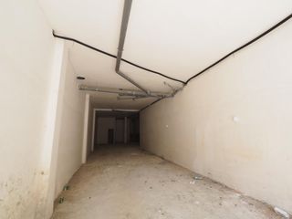 Local Comercial a Zona Esportiva. Se vende local comercial en terrassa, zona esportiva