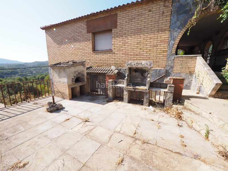 Foto 0d2985bc-7dfb-45ec-add2-fb59056b880b. Casa amb piscina a Vacarisses