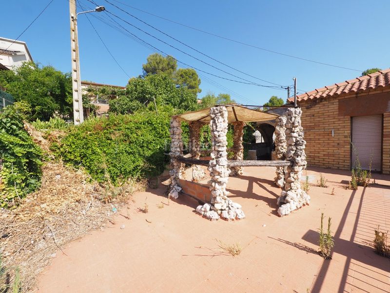 Foto fe10ae55-69a5-4c7e-a0e6-7214f2d0340a. Casa amb piscina a Vacarisses