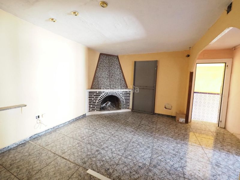 Casa adossada a Santa Margarida de Montbui