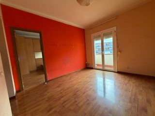 Flat in Vilapicina - Torre Llobeta. Se vende piso en barcelona, zona vilapiscina