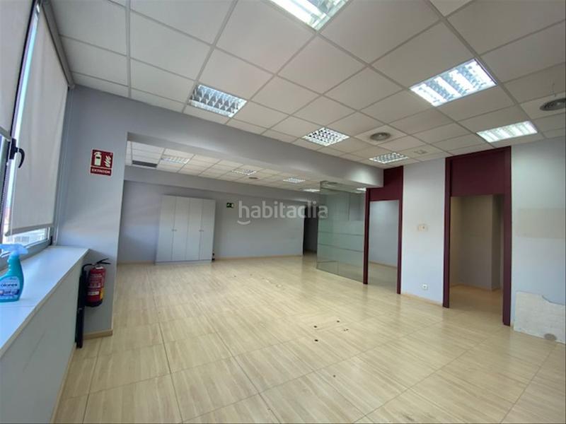 Foto 76cec377-2a91-49b3-92d7-5dca70266157. Affitto ufficio con riscaldamento in Barri del Centre Terrassa