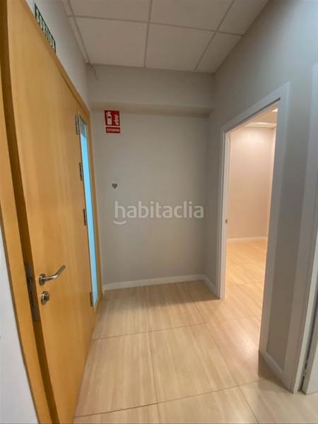 Foto f299d965-9ea8-4bfe-a1ff-689f64d0c0e0. Affitto ufficio con riscaldamento in Barri del Centre Terrassa