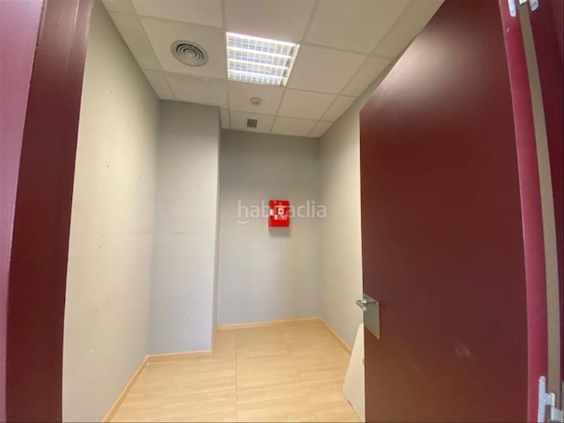 Foto 5eb2a715-865a-4d6f-8657-4ae9417a5a0b. Location bureau avec chauffage dans Barri del Centre Terrassa