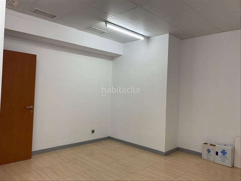 Foto 8865c6e2-f003-4ed8-a0d4-7057810e2b1b. Location bureau avec chauffage dans Barri del Centre Terrassa