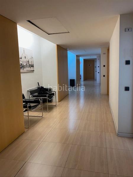 Foto c9263d4c-79cb-44a4-87d6-d2498dc8d66d. Location bureau avec chauffage dans Barri del Centre Terrassa
