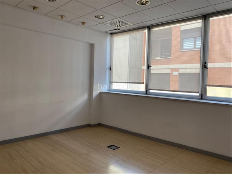 Foto 0d10022c-6e2f-46db-9ec0-ebd2f24c5f0e. Rent office space with heating in Barri del Centre Terrassa