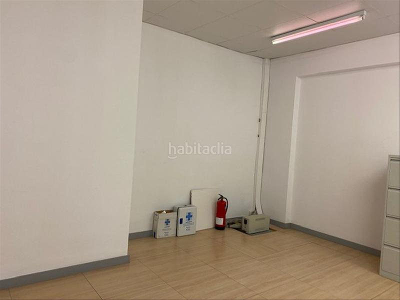 Foto db0538a6-28d7-4cfa-9335-696614e0a2da. Rent office space with heating in Barri del Centre Terrassa
