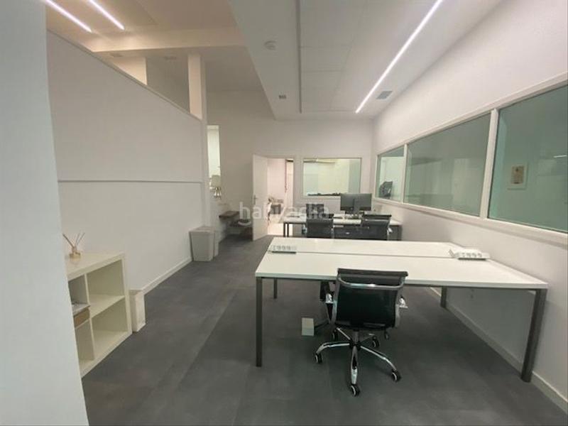 Foto 0ac235c8-cc58-4764-b835-60c85d608b17. Miete büro mit heizung in Ca n'Aurell Terrassa