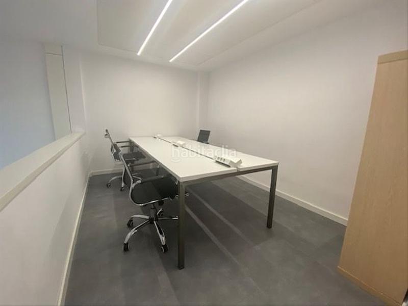 Foto b71b944c-216b-4d0c-be23-296338a14523. Miete büro mit heizung in Ca n'Aurell Terrassa