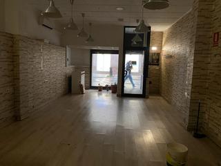 Lloguer Local Comercial a Carrer del pare llaurador 3. Local en planta baja céntrico apto para cualquier negocio