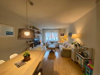 Flat  Carrer del pantà. Céntrico y amplio de 4 habitaciones con 2 plazas de parquing y t