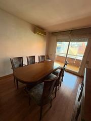 Lloguer Pis  Carrer de vinyals. Piso céntrico amueblado de 4 habitacions con terraza y plaza de