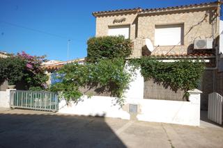 Casa adossada a Riells. Casa cerca de la playa