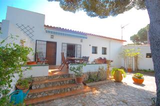 Casa adossada a Port - La Clota - Puig Sec. Casa situada a 600m de la playa del montgó