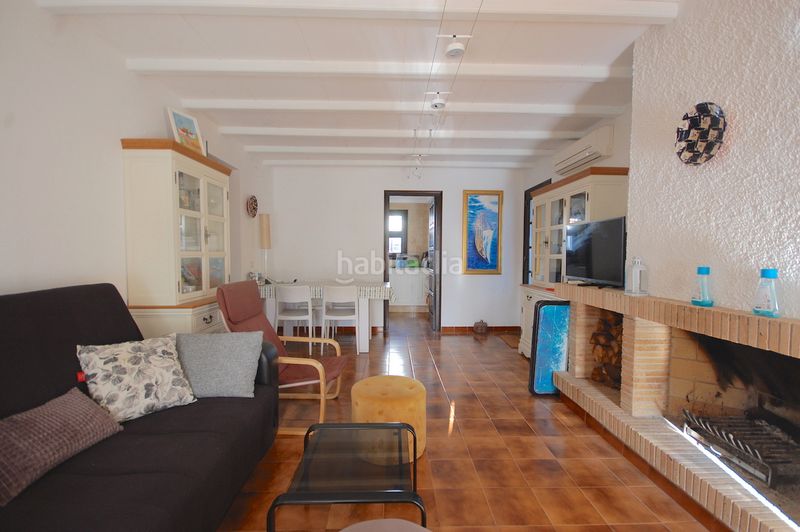 Foto ca9a41a5-36fe-4fbc-a442-ea03229d8dbd. Casa amb xemeneia calefacció piscina a Riells Escala (L´)