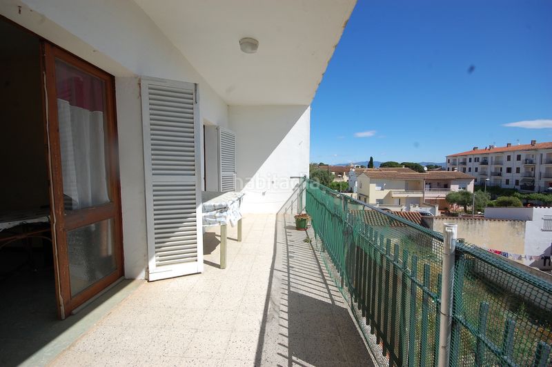 Foto 949bc677-ba96-4119-9956-c739788986d4. Apartament amb aparcament a Riells Escala (L´)