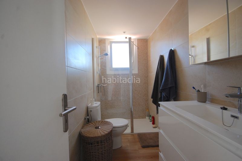 Foto 0676b1f6-1f36-433d-9bde-b1ebd889de70. Apartament amb calefacció aparcament a Eixample Residencial Escala (L´)