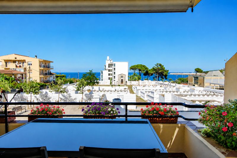 Foto 964605a8-a229-4c19-a98d-b7114d6c2c92. Apartament amb calefacció aparcament a Eixample Residencial Escala (L´)