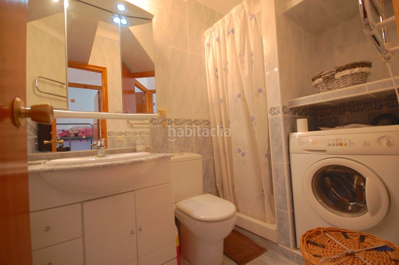 Foto 1d2effe2-dfe7-49c4-adb1-82926673227a. Casa adossada amb piscina a Riells Escala (L´)