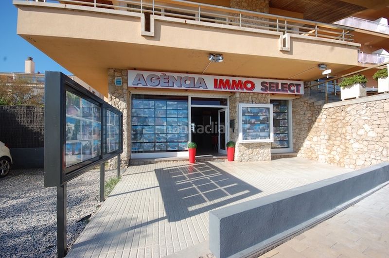 Foto f276ff5f-ce88-4596-8283-545052b3b3d0. Casa adossada amb piscina a Riells Escala (L´)