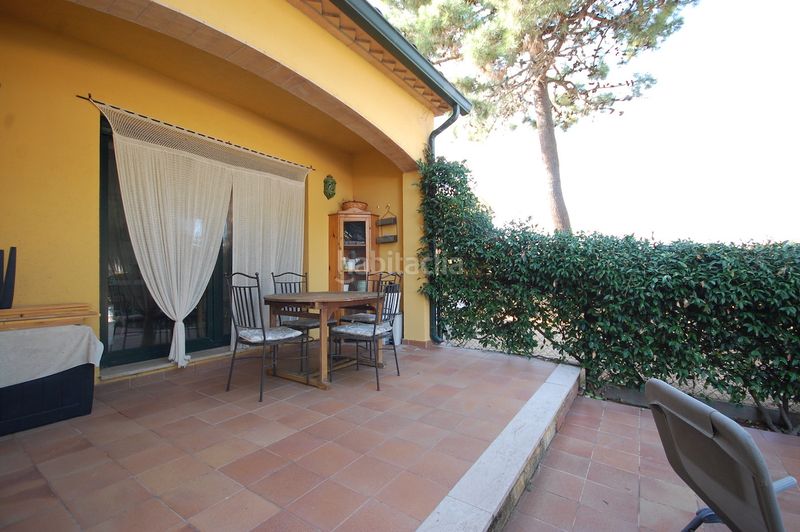 Foto 0b4f8384-9d0d-465c-8bee-eb1a5fae5dc2. Casa adossada amb calefacció a Riells Escala (L´)
