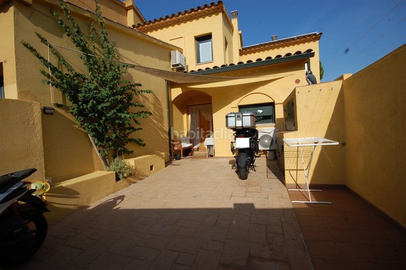 Foto 6497e715-9f2a-4270-9162-5377a939c17a. Casa adossada amb calefacció a Riells Escala (L´)