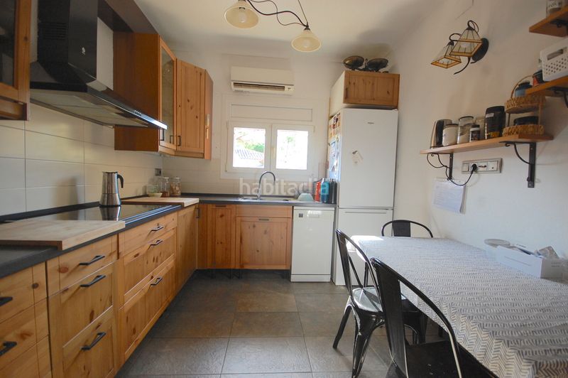 Foto d9fed1e0-1062-4ac0-9b9a-b628be706ec5. Casa adossada amb calefacció a Riells Escala (L´)