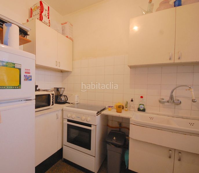Foto 8edbf615-b3a1-481f-980e-92a9b8068857. Apartament amb calefacció aparcament a Eixample Residencial Escala (L´)