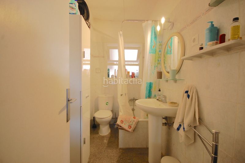 Foto e82d94d5-d12c-453b-9bc1-bbeea90315d5. Apartament amb calefacció aparcament a Eixample Residencial Escala (L´)
