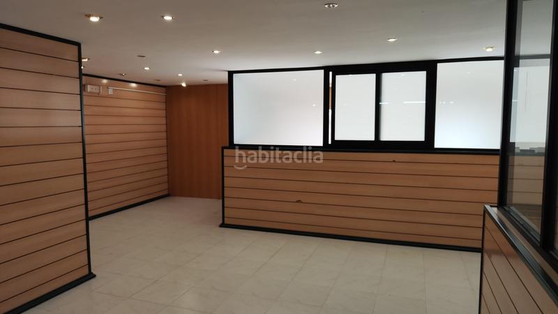 Foto 0bccbd68-0201-4b7d-9479-7beef4bacf2b. Local comercial a Plaza Donoso Cortés - Avenida Magdalena Castellón de la Plana