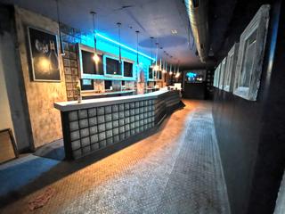 Local Comercial a Casco Urbano. Venta o alquiler, local en zona cercana al paseo marítimo de vin