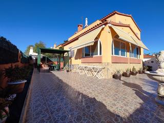 Chalet à Cala Puntal. Chalet a pocos metros de la playa