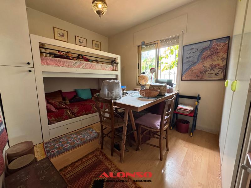 Foto e678cf46-9e9c-4cd3-8bce-4bee3e5fa251. Xalet amb xemeneia calefacció aparcament a Costa Norte Vinaròs