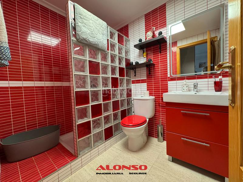 Foto b6a8ab76-4d78-4fa0-ae19-e83f1f22c93a. Piso  céntrico en Casco Urbano Vinaròs