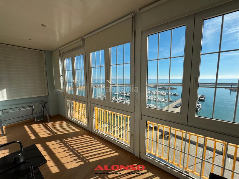 Foto 2f487fc9-9a3b-4d1e-b1b0-c4b4c18ff1b4. Attique avec cheminée chauffage dans Casco Urbano Vinaròs