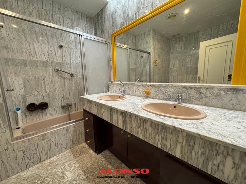 Foto e86f8e00-aadc-4c14-984b-bc94b2c3e664. Attique avec cheminée chauffage dans Casco Urbano Vinaròs