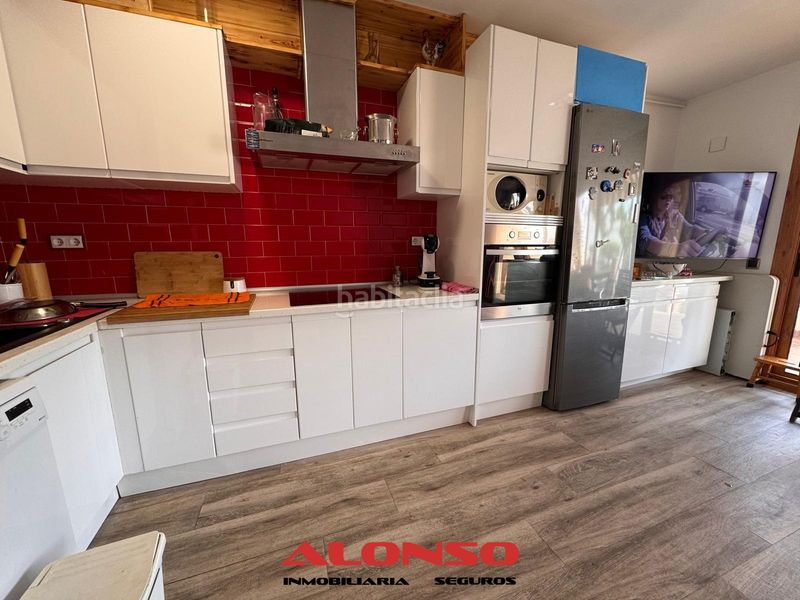 Foto b32fa693-e983-44d0-a617-3f994e8535d3. Casa adossada amb xemeneia calefacció a Boverals-Saldonar Vinaròs