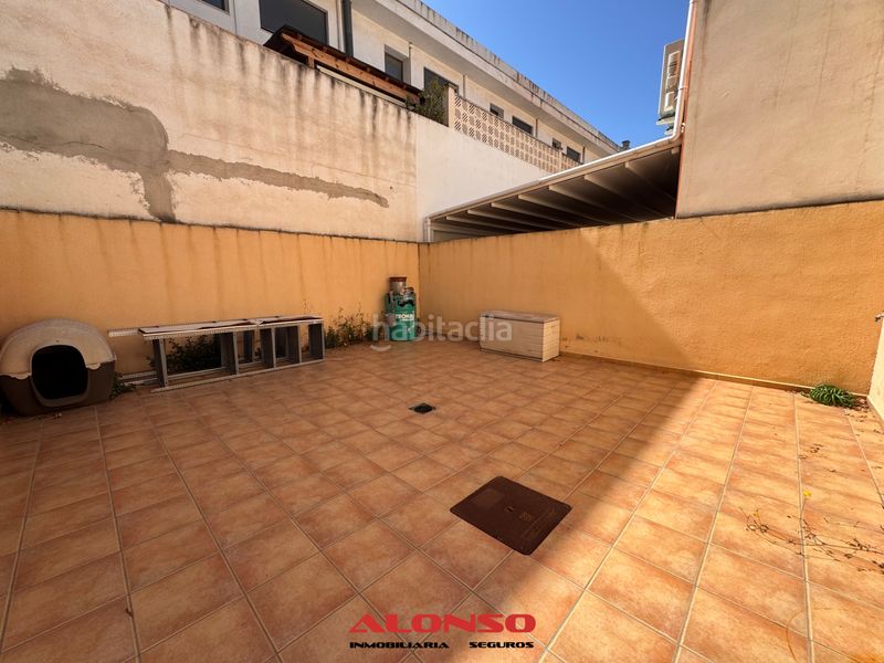 Foto 4ddc21ce-377d-42fc-87d7-7389f8f4ab60. Casa adossada amb calefacció aparcament a Casco Urbano Vinaròs