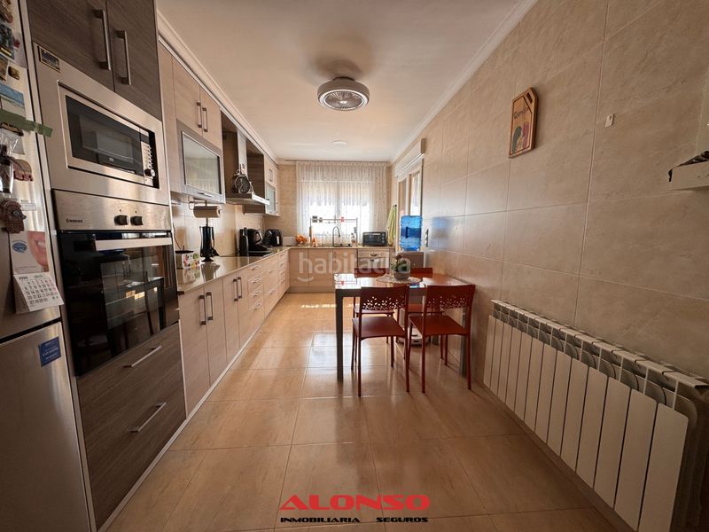 Foto ab96c9e3-1bd7-4358-9482-8947d5ea11c6. Casa adossada amb calefacció aparcament a Casco Urbano Vinaròs