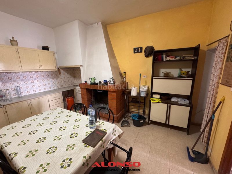 Foto aee73d56-a6b7-4923-8d3a-4927ea7d7d5d. Masia amb xemeneia aparcament a Casco Urbano Vinaròs