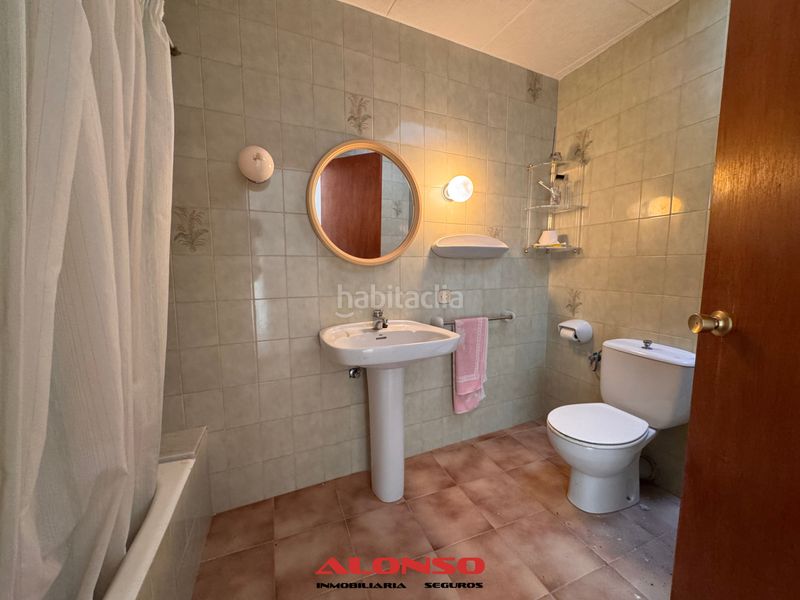 Foto 79f464c3-4b36-4726-a83a-c20cba84af63. Xalet amb xemeneia piscina a Alcanar