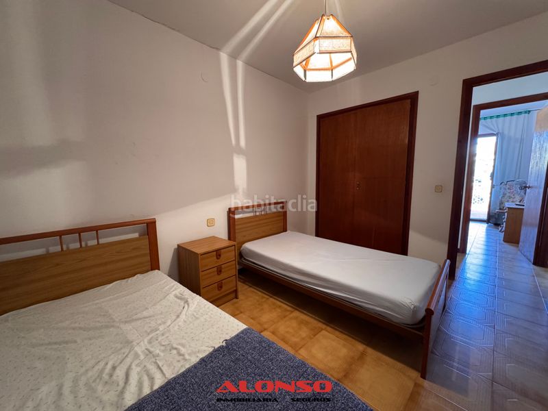 Foto eb99ff88-3365-4743-962f-8dab04e640cc. Xalet amb xemeneia piscina a Alcanar
