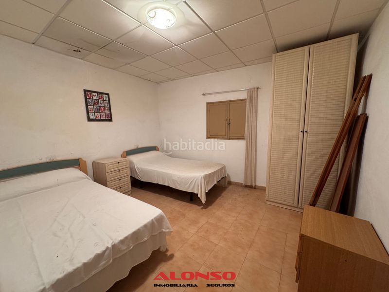 Foto fa179347-08cf-41fd-885a-27a1285e1255. Xalet amb xemeneia piscina a Alcanar