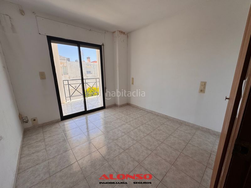 Foto 5aee8fd2-391d-4d31-9311-26c5ca7a7755. Casa adossada amb xemeneia aparcament a Cala Puntal Vinaròs